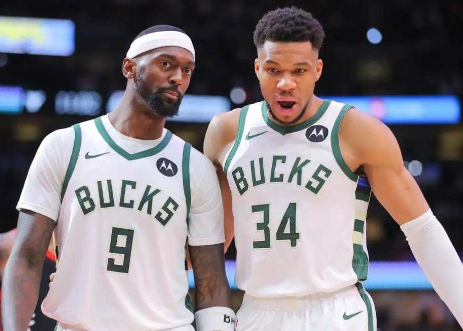 字母哥意外战胜巴黎圣日耳曼，反败为胜引爆全场！