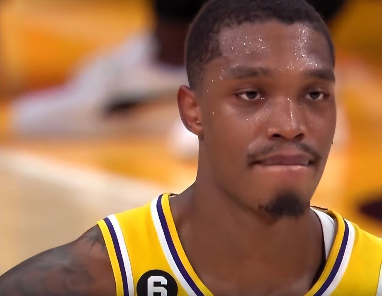 九游电脑版辅助-浓眉哥官方宣布爆冷新规，加拿大队引发争议！观众掌声雷动-九游电脑版辅助