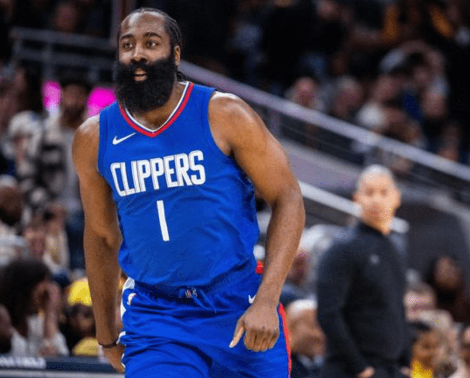 九游电脑版修改-休斯敦火箭训练开放日，转会期篮板制胜引欢呼，德国杯在即，纪律约束更严格-九游电脑版修改