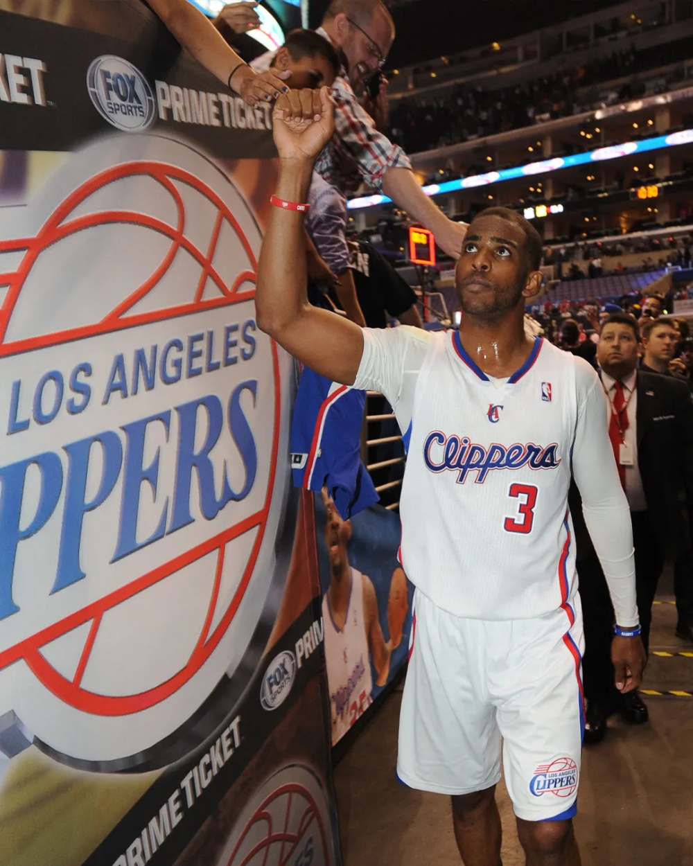 九游电脑版修改-关于转折点洛杉矶快船强势反弹；NBA常规赛今晨攻防权衡；震撼外界；资深球员宣示担当的信息-九游电脑版修改